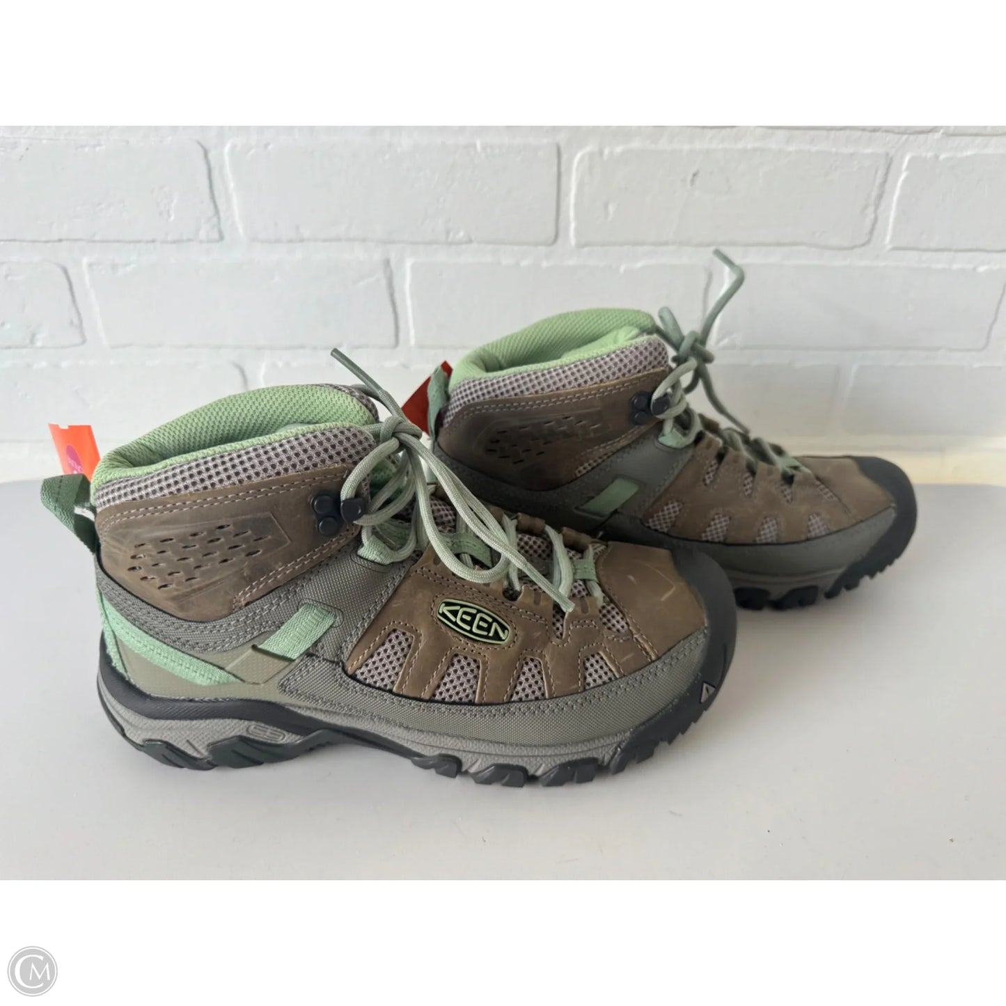 Shoes Hiking By Keen In Green, Size: 8