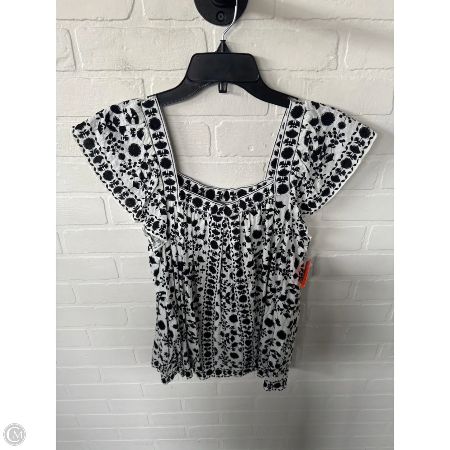 Top Sleeveless By Max Studio In Black & White, Size: M