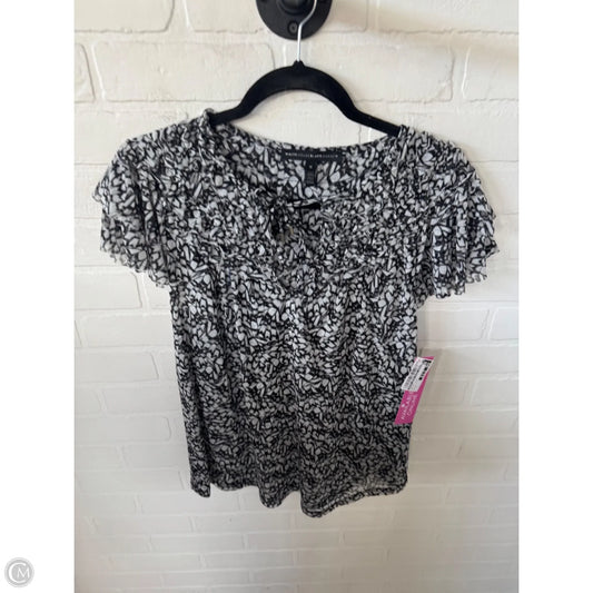 Top Short Sleeve By White House Black Market In Black & White, Size: M