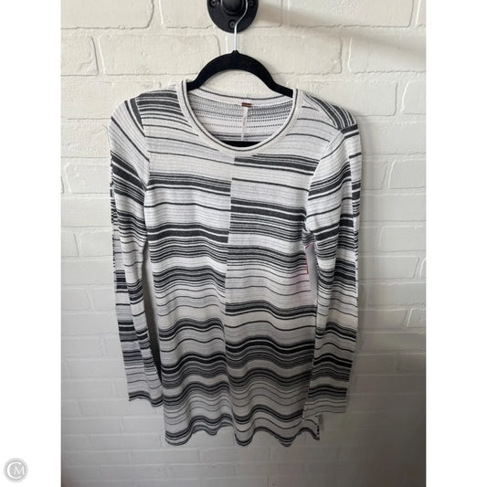 Dress Casual Short By Free People In Grey & White, Size: M