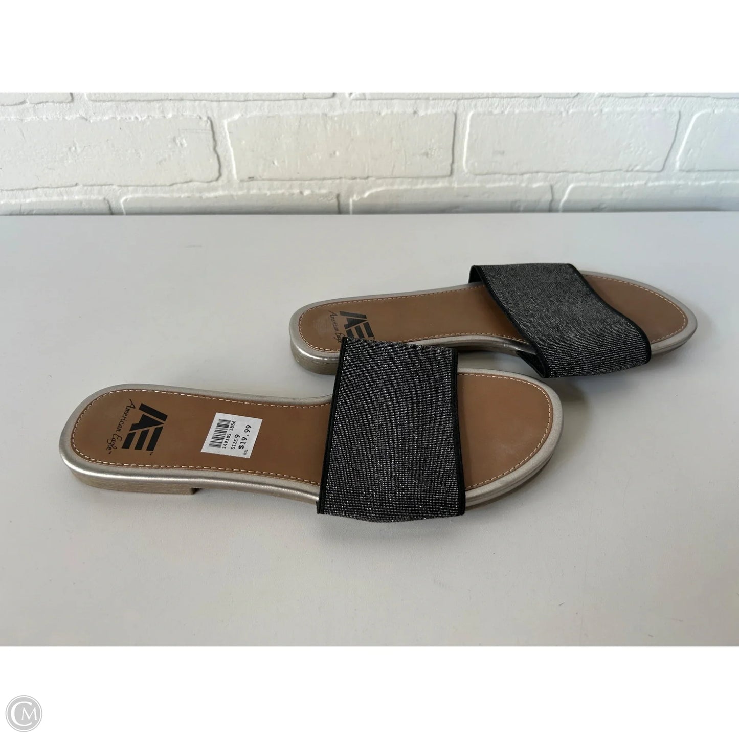 Sandals Flats By American Eagle In Black & Silver, Size: 9