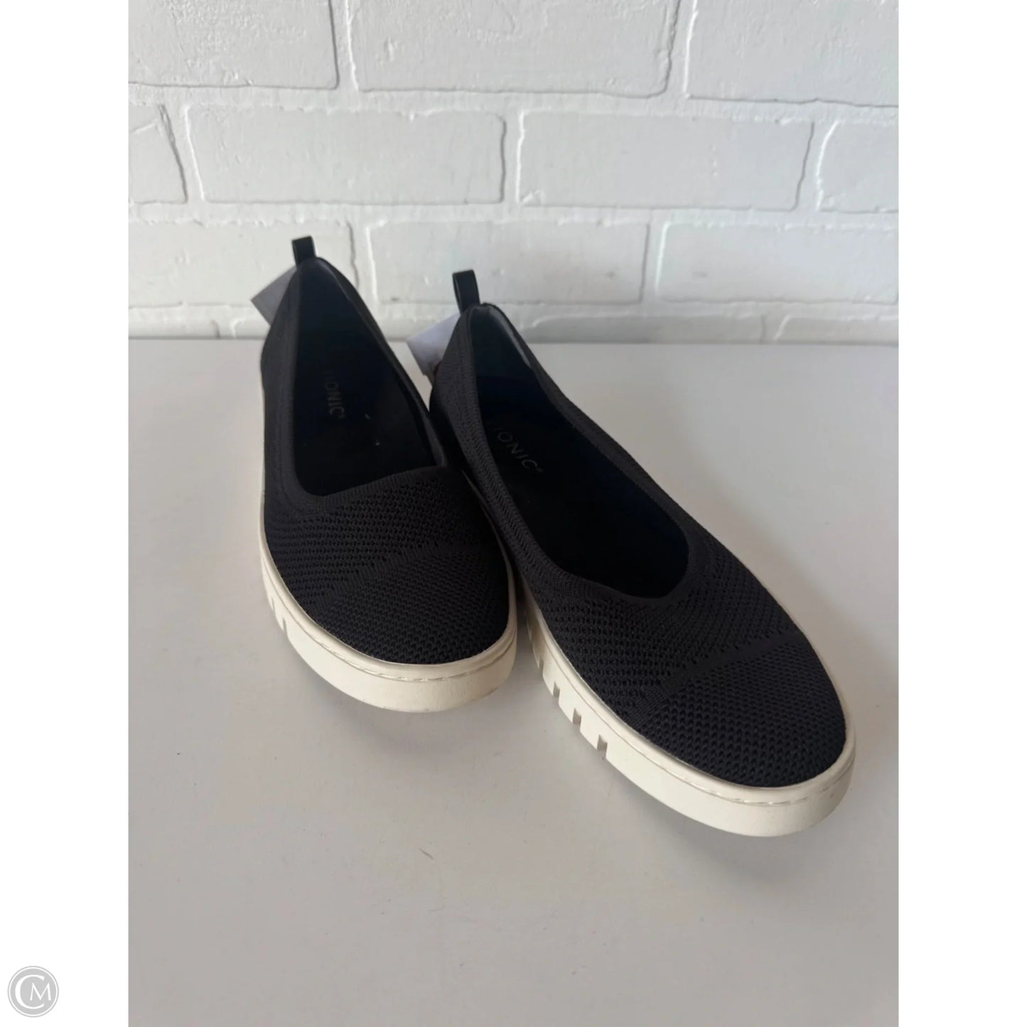 Shoes Flats By Vionic In Black, Size: 8.5