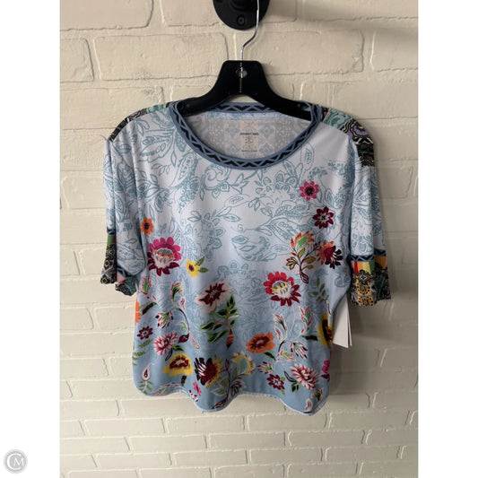 Top Short Sleeve Designer By Johnny Was In Blue & White, Size: S