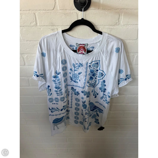 Top Short Sleeve Designer By Johnny Was In Blue & White, Size: L