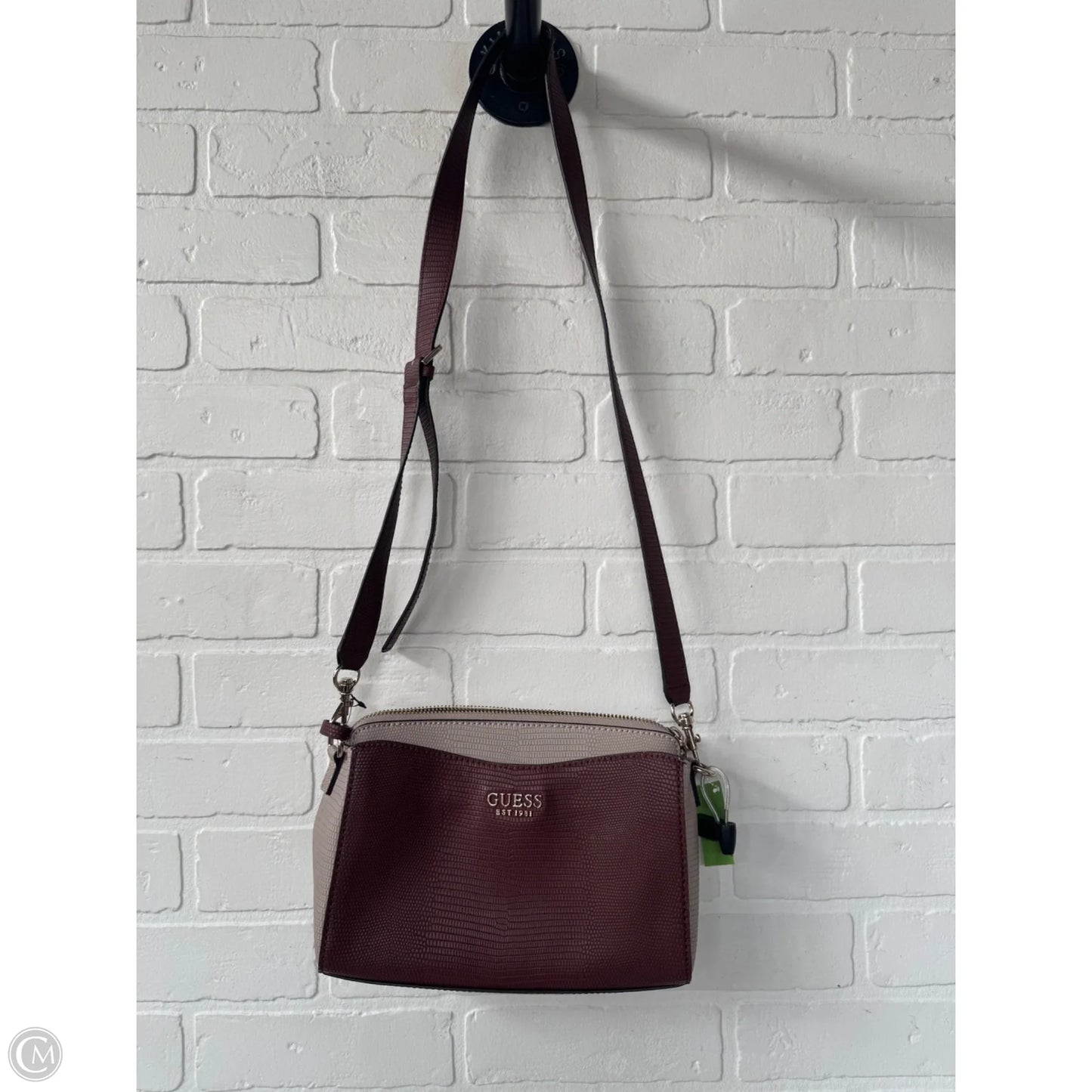 Crossbody By Guess, Size: Medium