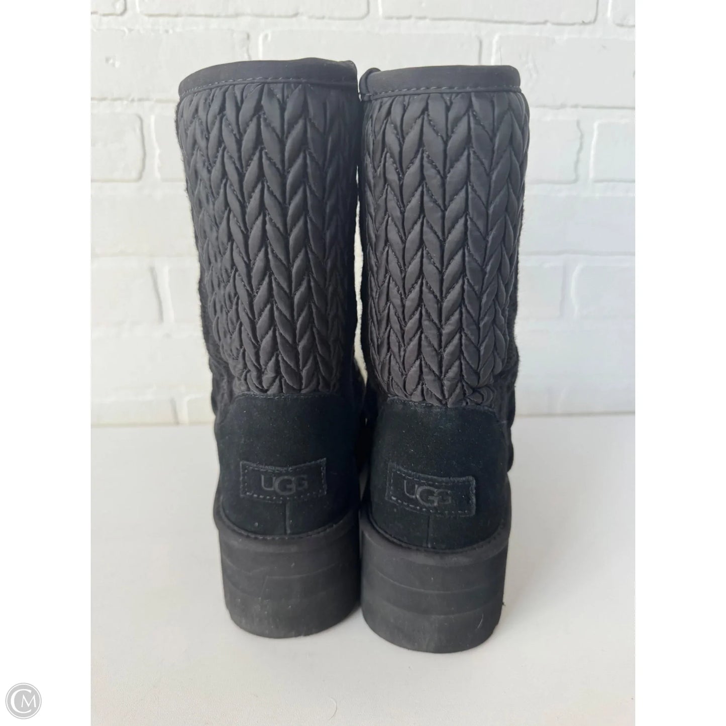 Boots Designer By Ugg In Black, Size: 9