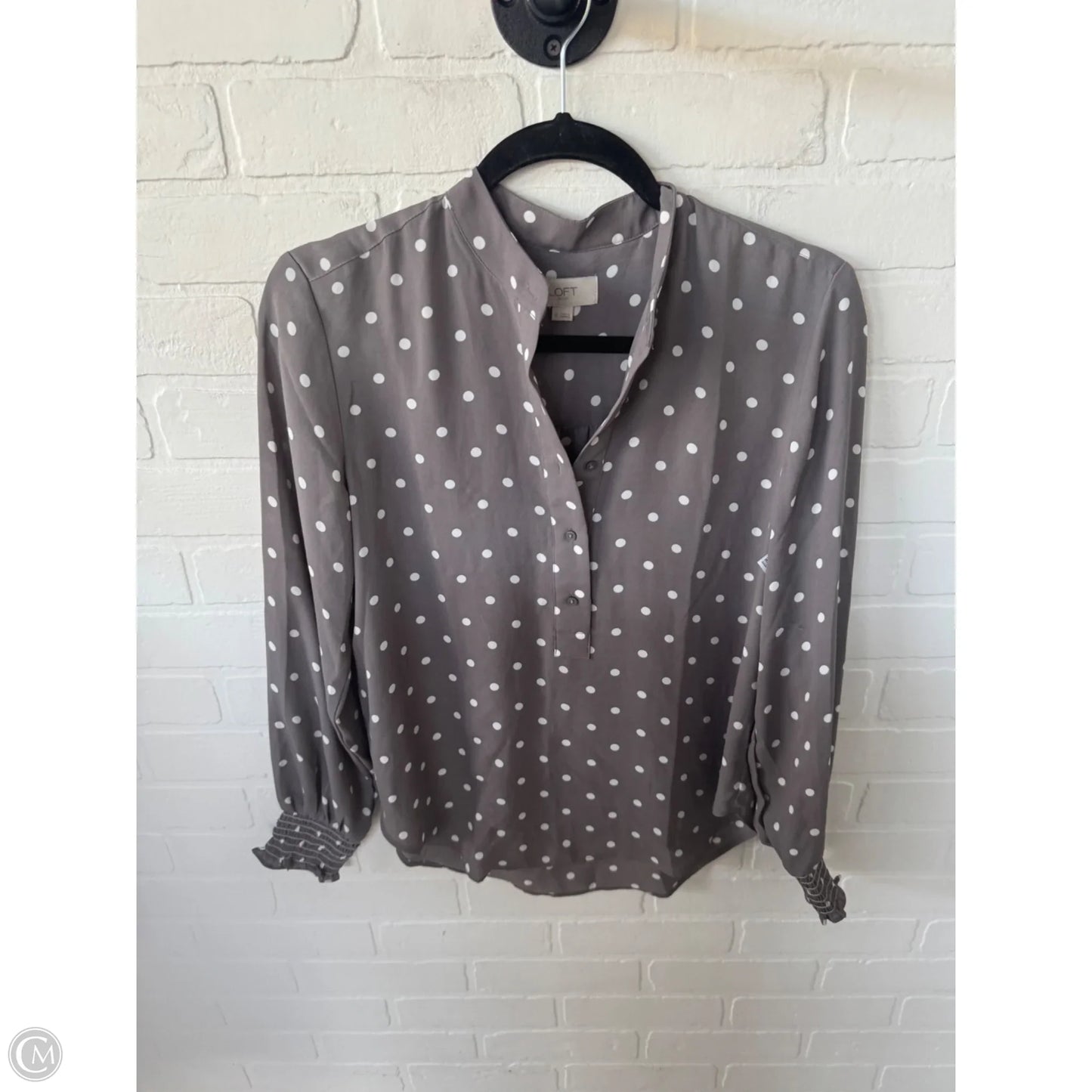 Top Long Sleeve By Loft In Grey & White, Size: Xs