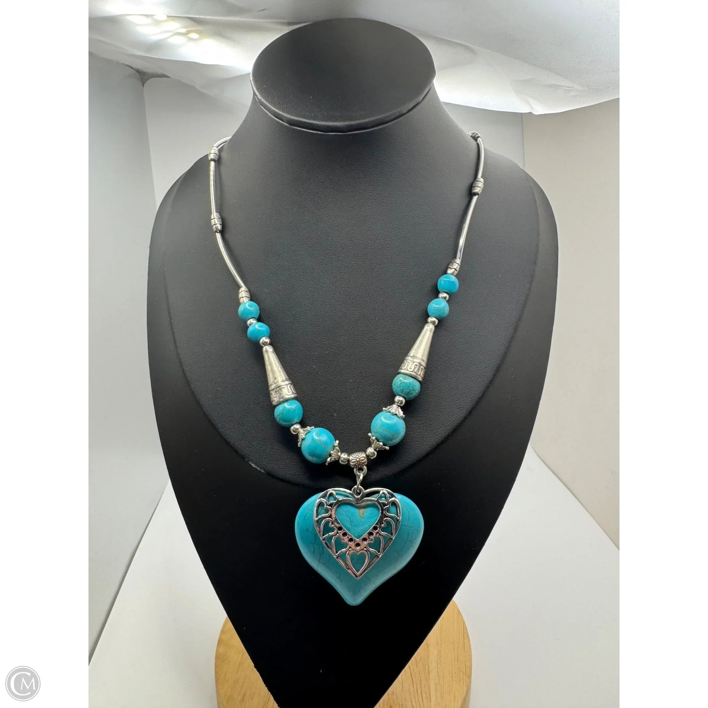 Necklace Pendant By Clothes Mentor