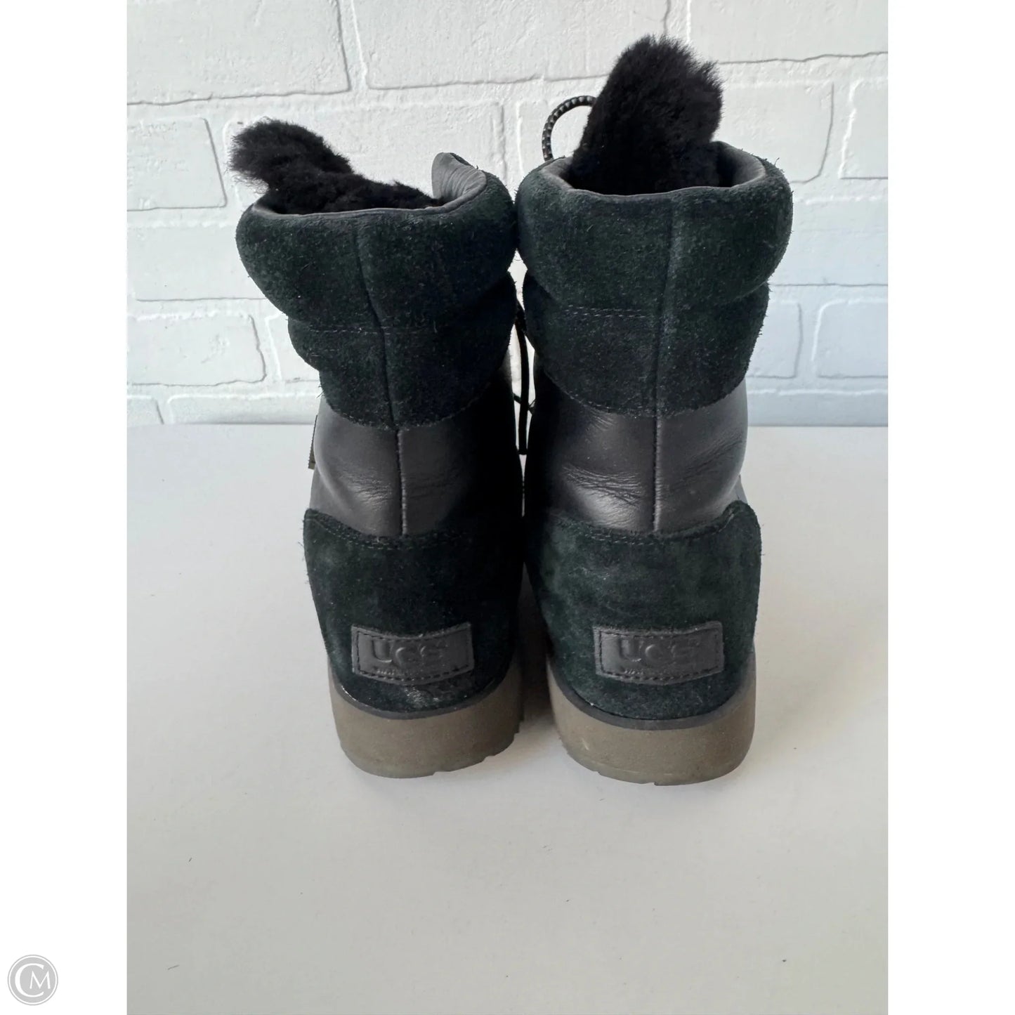 Boots Designer By Ugg In Black, Size: 9