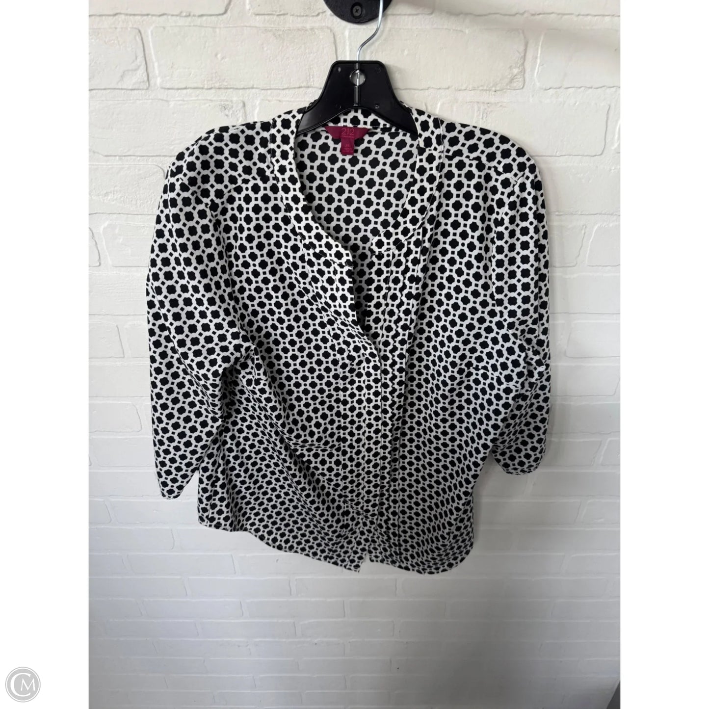 Top 3/4 Sleeve By 212 Collection In Black & White, Size: Xl