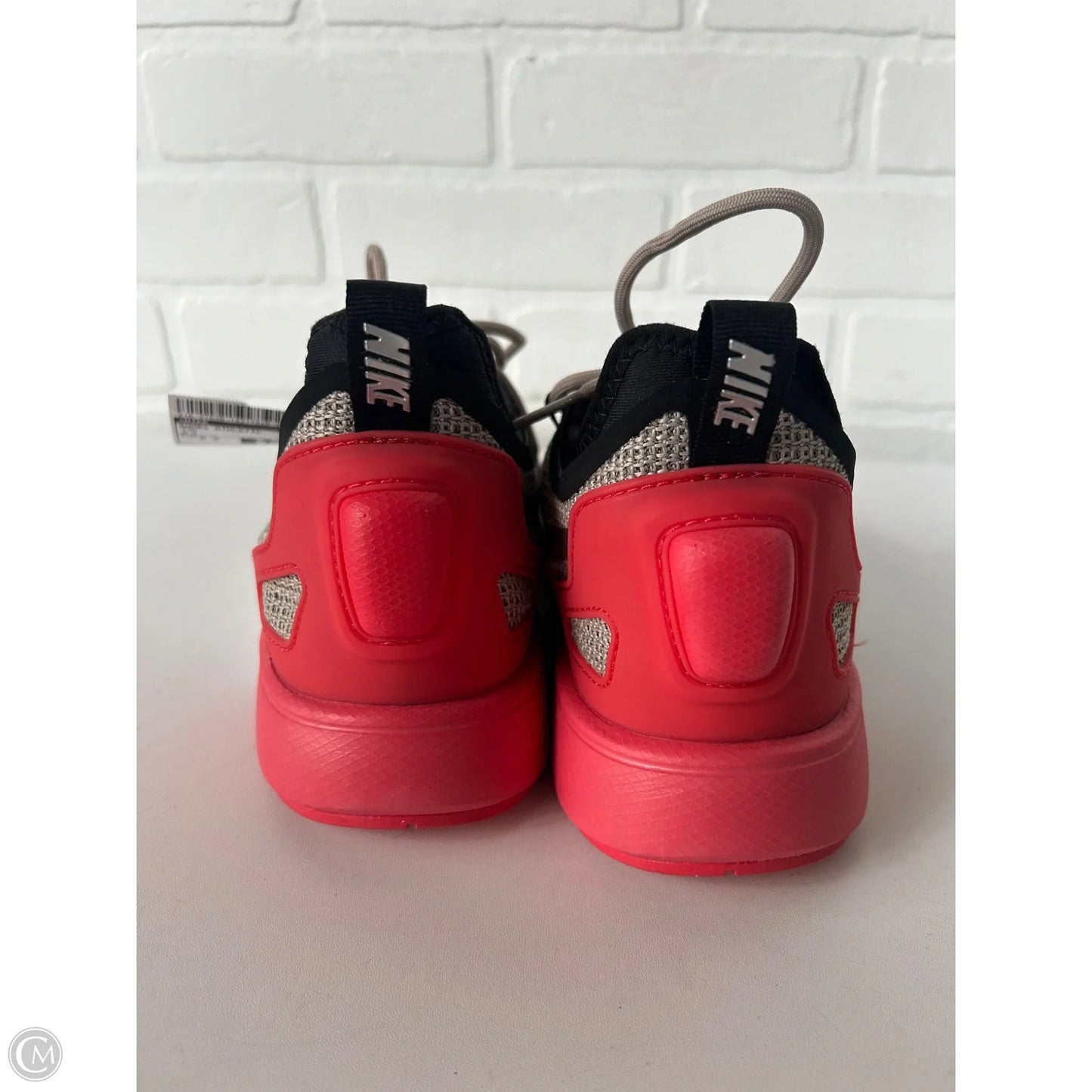 Shoes Athletic By Nike In Tan, Size: 8.5