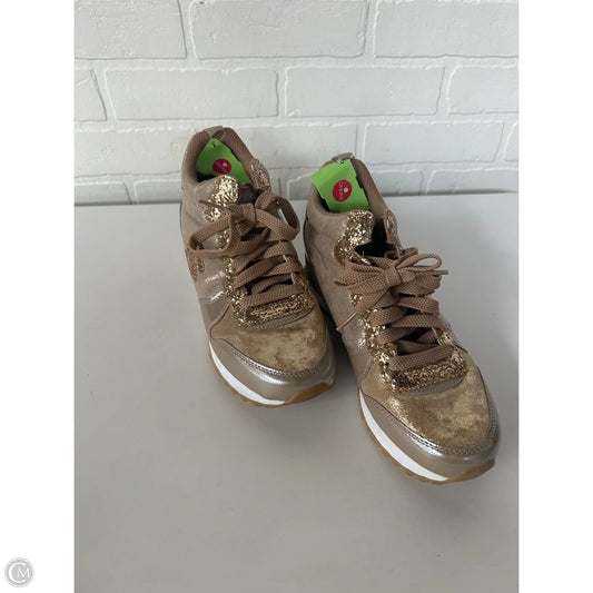 Shoes Sneakers By Skechers In Tan, Size: 8.5