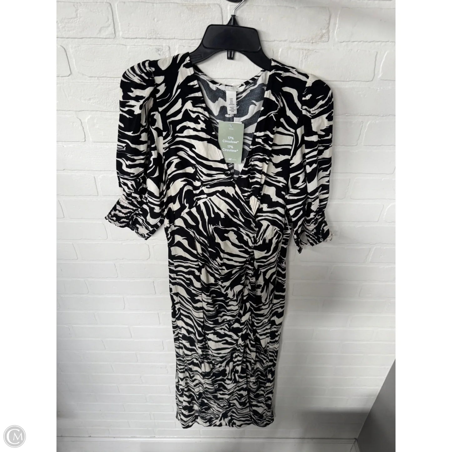 Dress Casual Midi By H&m In Black & Cream, Size: M