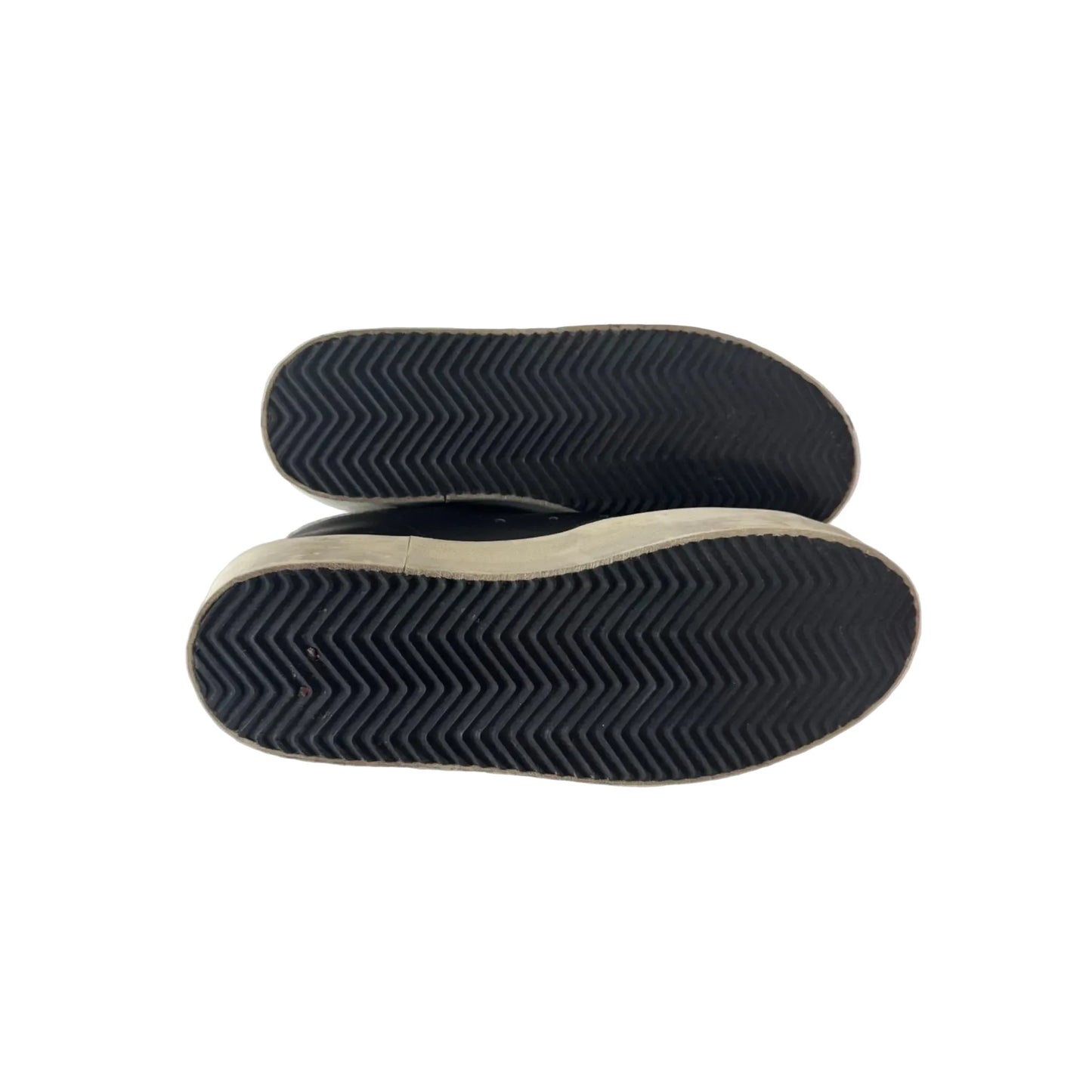 Shoes Luxury Designer By Golden Goose In Black & Silver, Size: 6.5