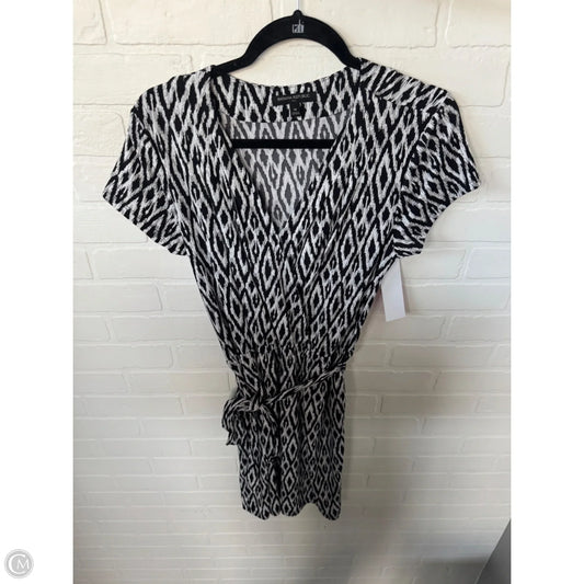 Dress Casual Short By Banana Republic In Black & White, Size: M