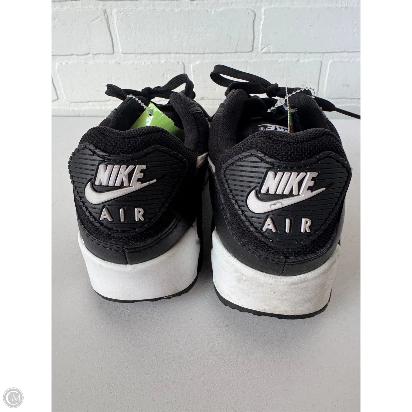 Shoes Athletic By Nike In Black & White, Size: 6