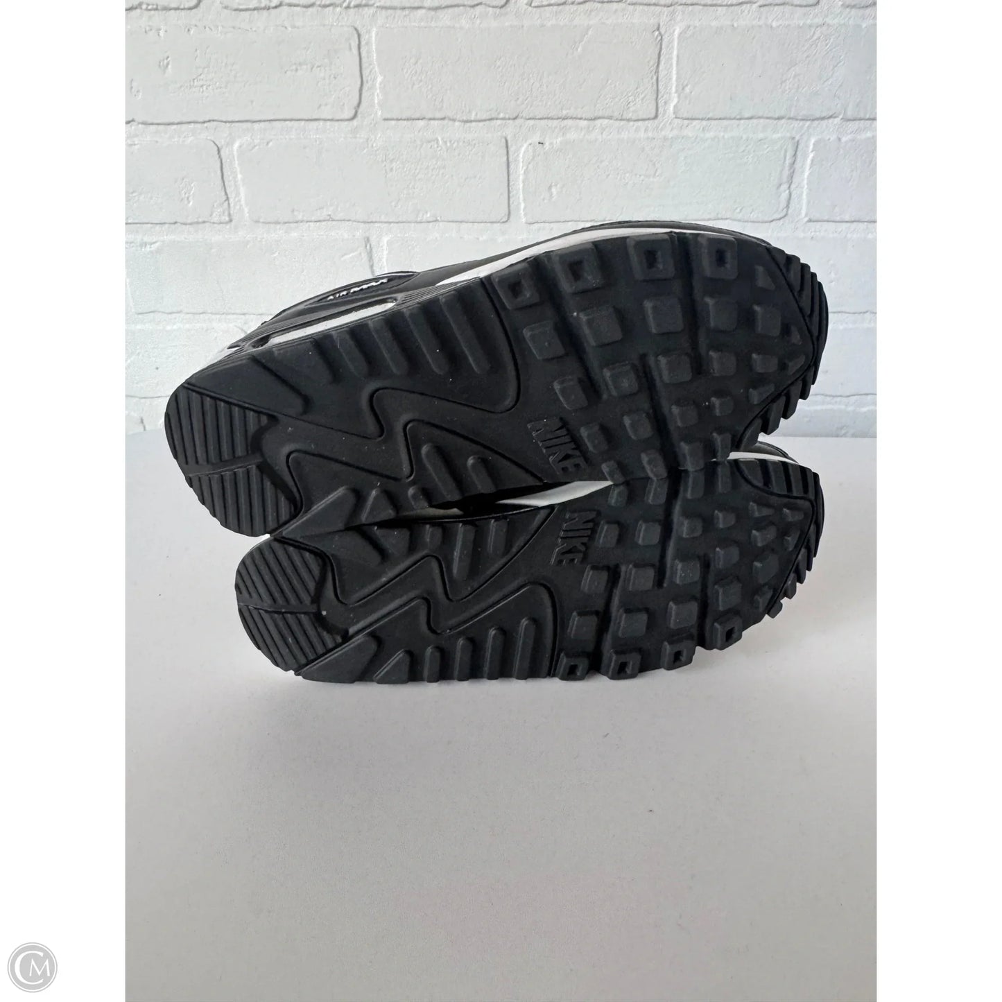 Shoes Athletic By Nike In Black & White, Size: 6