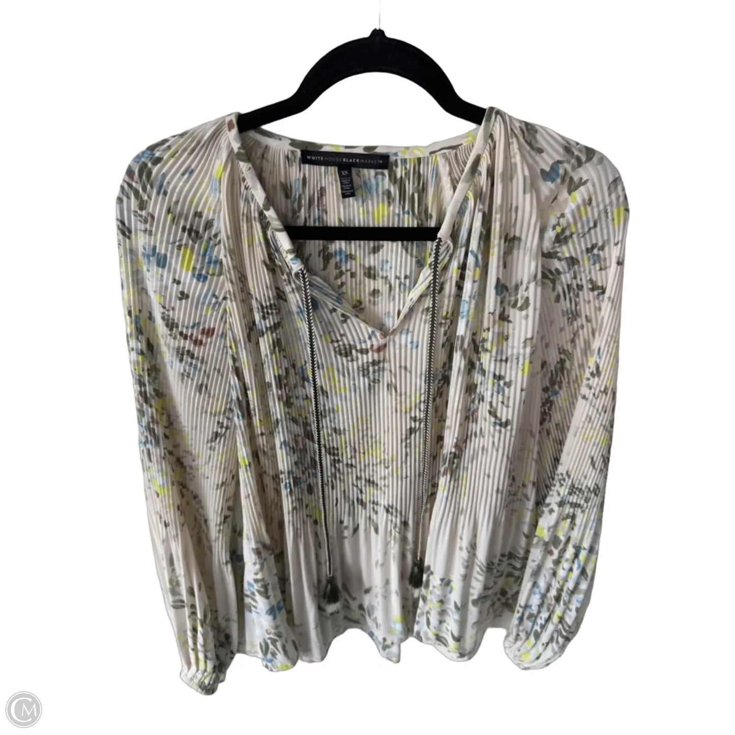 Top Long Sleeve By White House Black Market In Cream & Green, Size: Xs