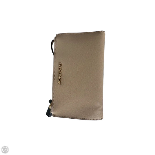 Wristlet Designer By Michael Kors, Size: Large