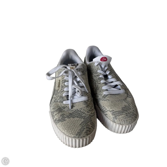 Shoes Sneakers By Puma In Grey & White, Size: 7