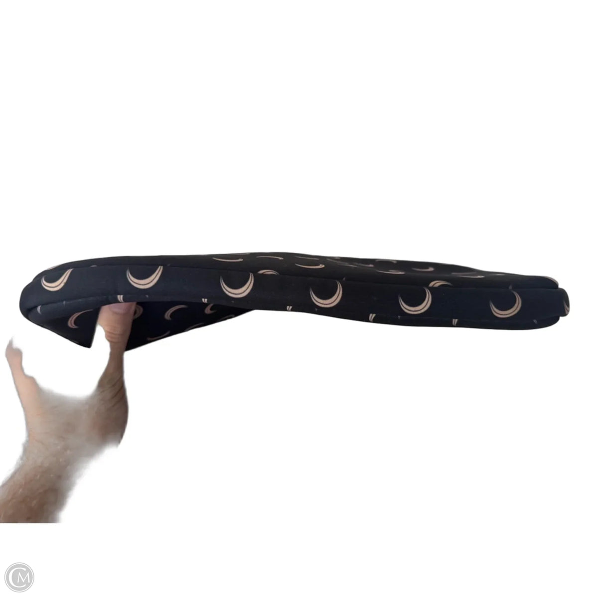 Laptop Sleeve By Clothes Mentor, Size: Medium
