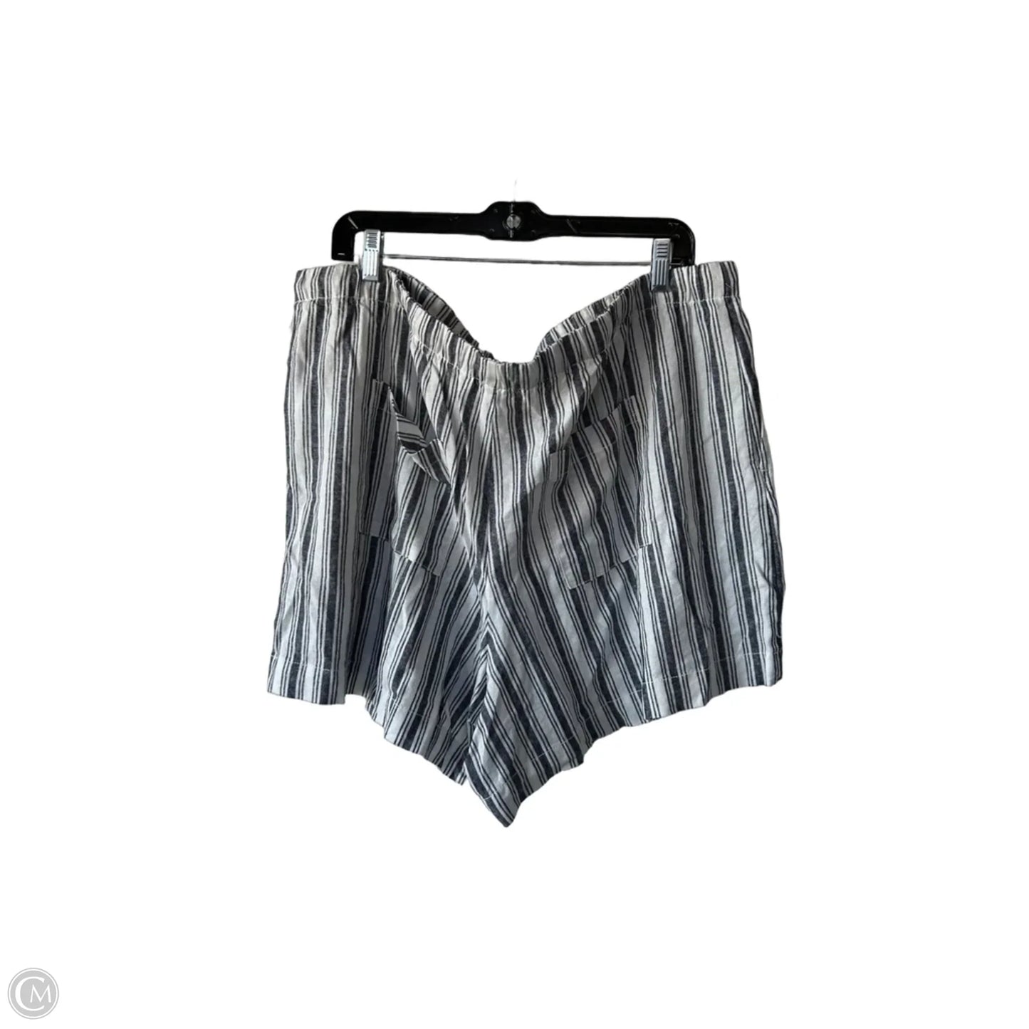 Shorts By Gap In Grey & White, Size: 18