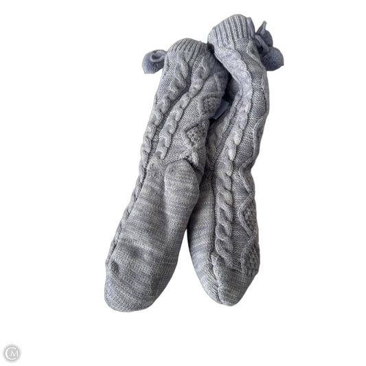 Socks Designer By Ugg In Purple, Size: Osfm