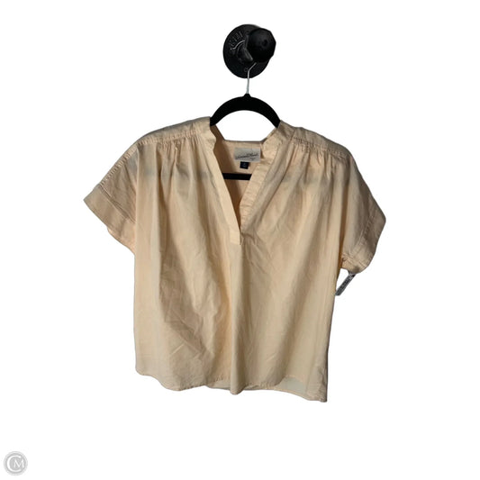 Top Short Sleeve By Universal Thread In Cream, Size: Xs