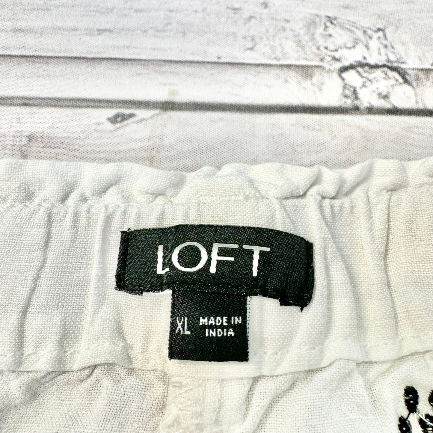 Shorts By Loft  Size: Xl