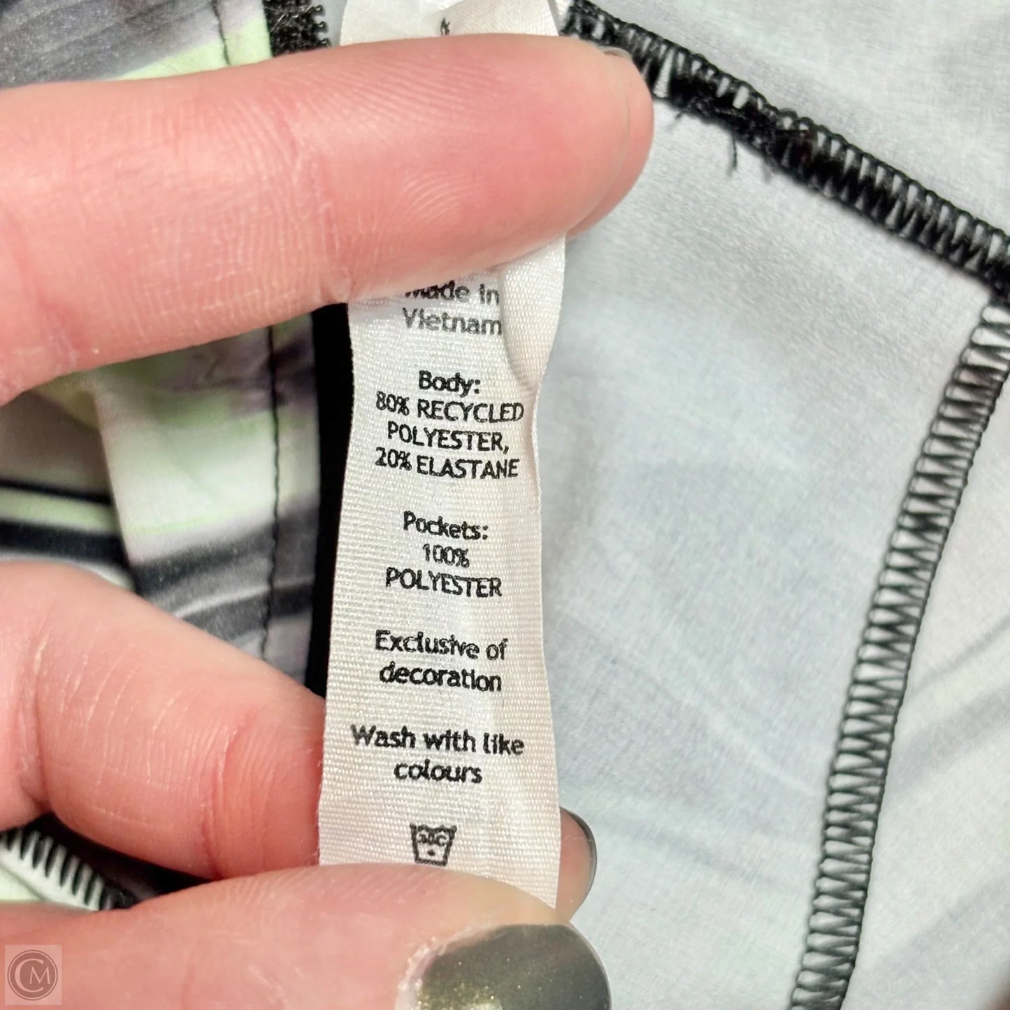 Athletic Jacket By Lululemon In Black & Green, Size: S