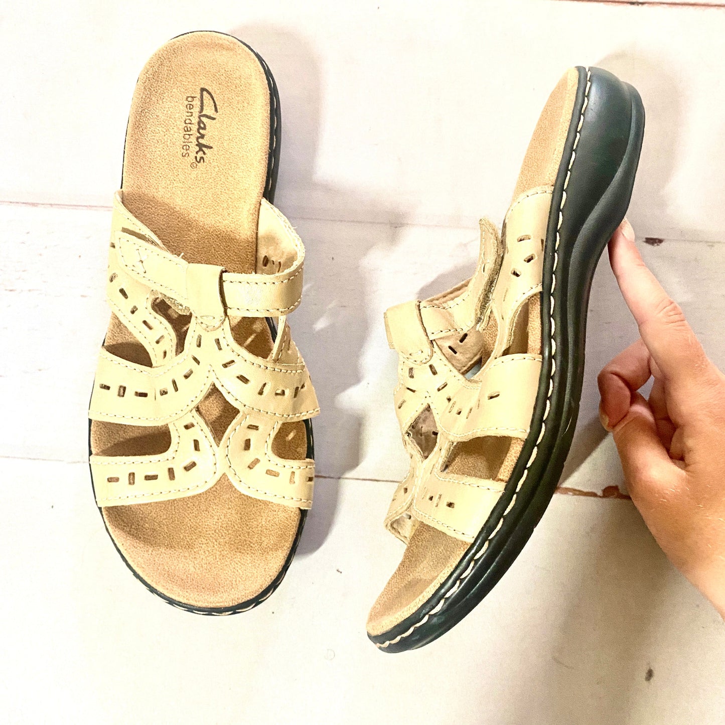 Sandals Flats By Clarks  Size: 8.5