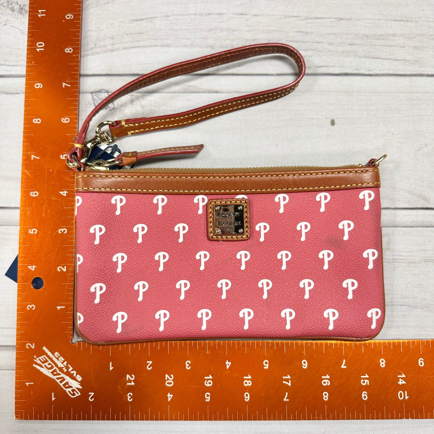 Wristlet Designer By Dooney And Bourke, Size: Medium