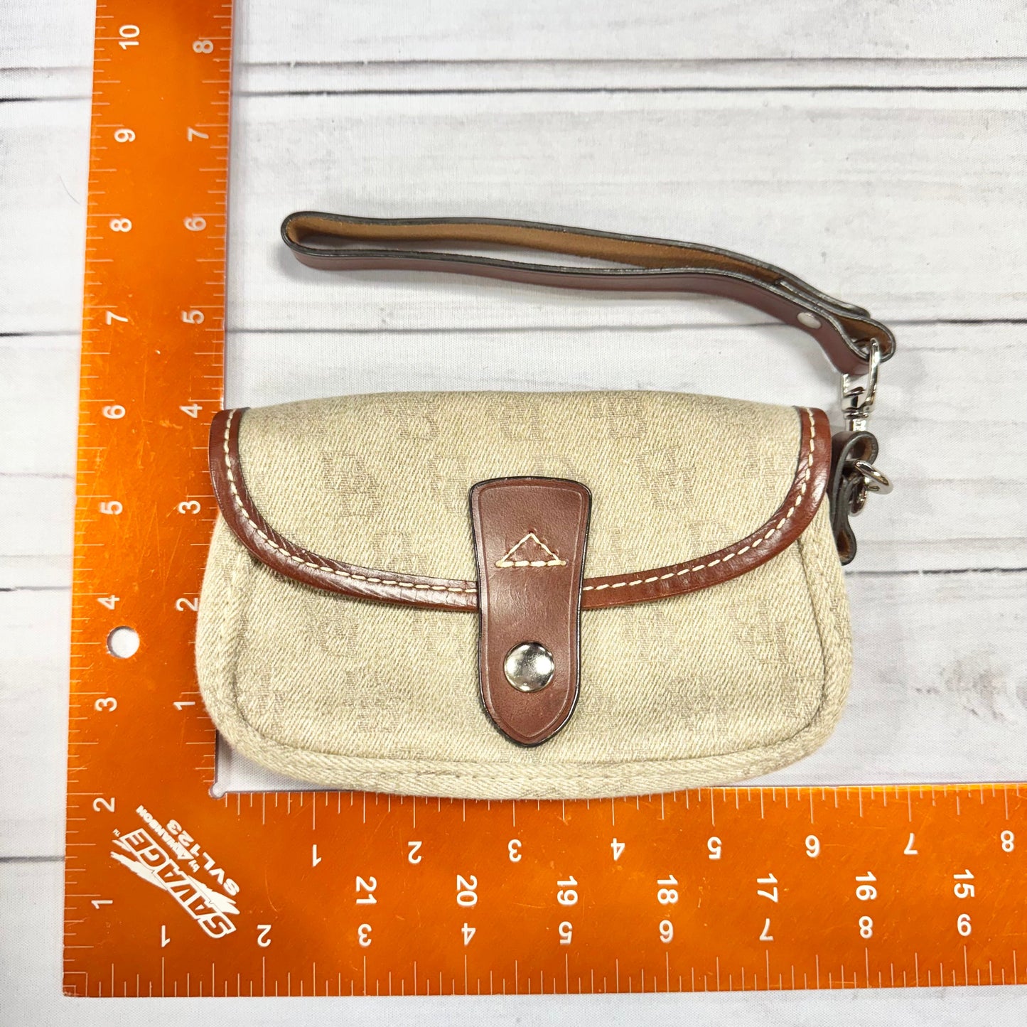 Wristlet Designer By Dooney And Bourke, Size: Small