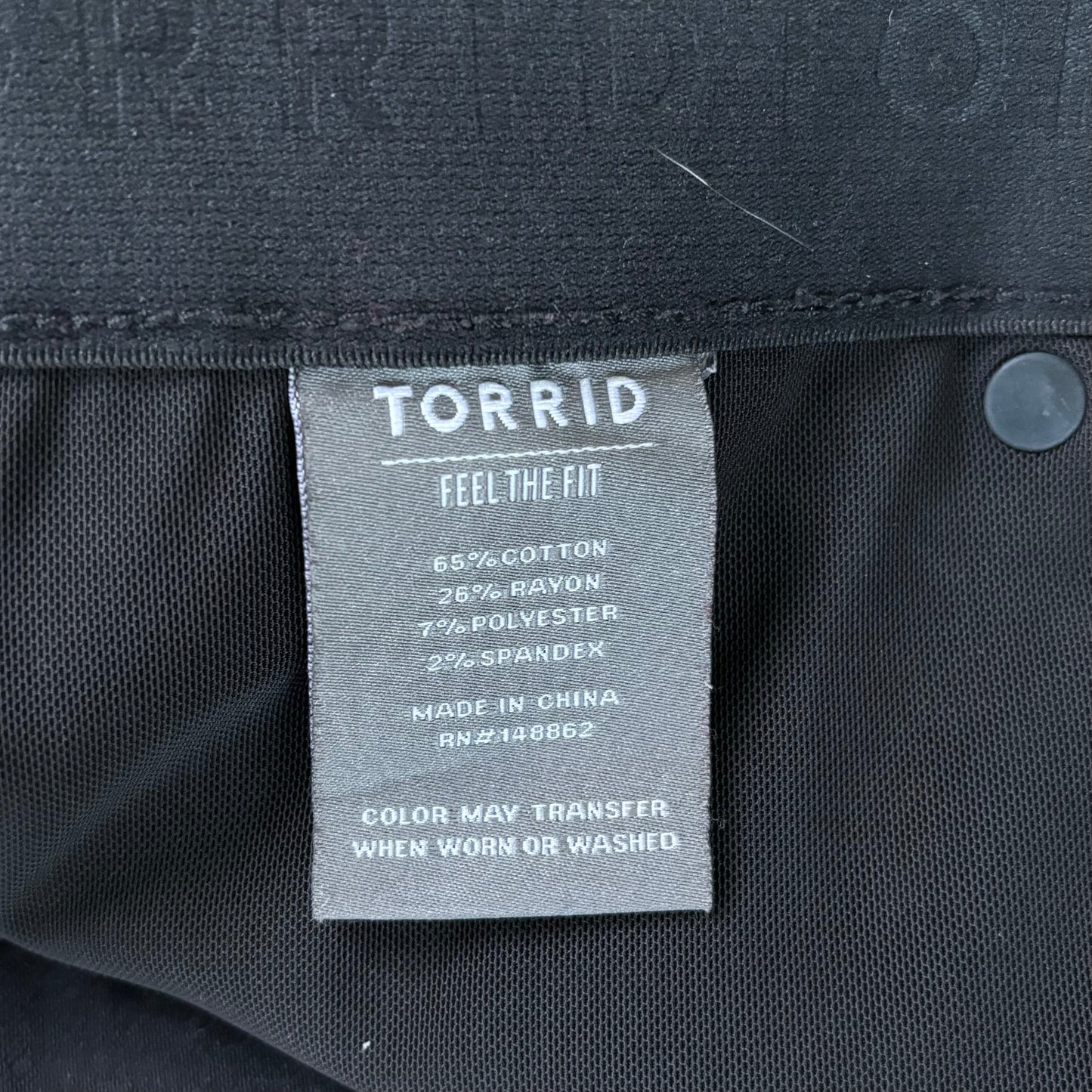 Jeans Skinny By Torrid In Black Denim, Size: 22