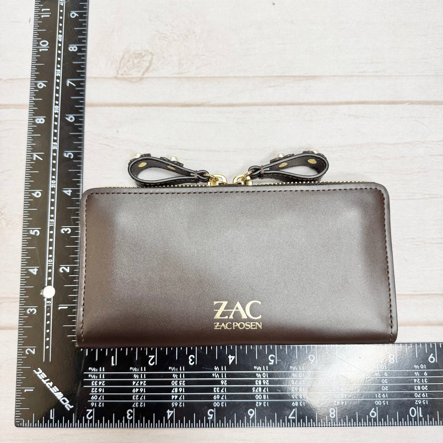 Wallet Designer By Zac Posen, Size: Medium