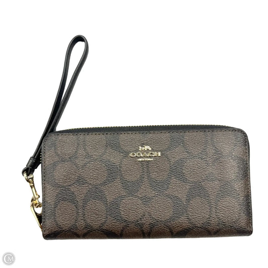 Wristlet Designer By Coach, Size: Medium