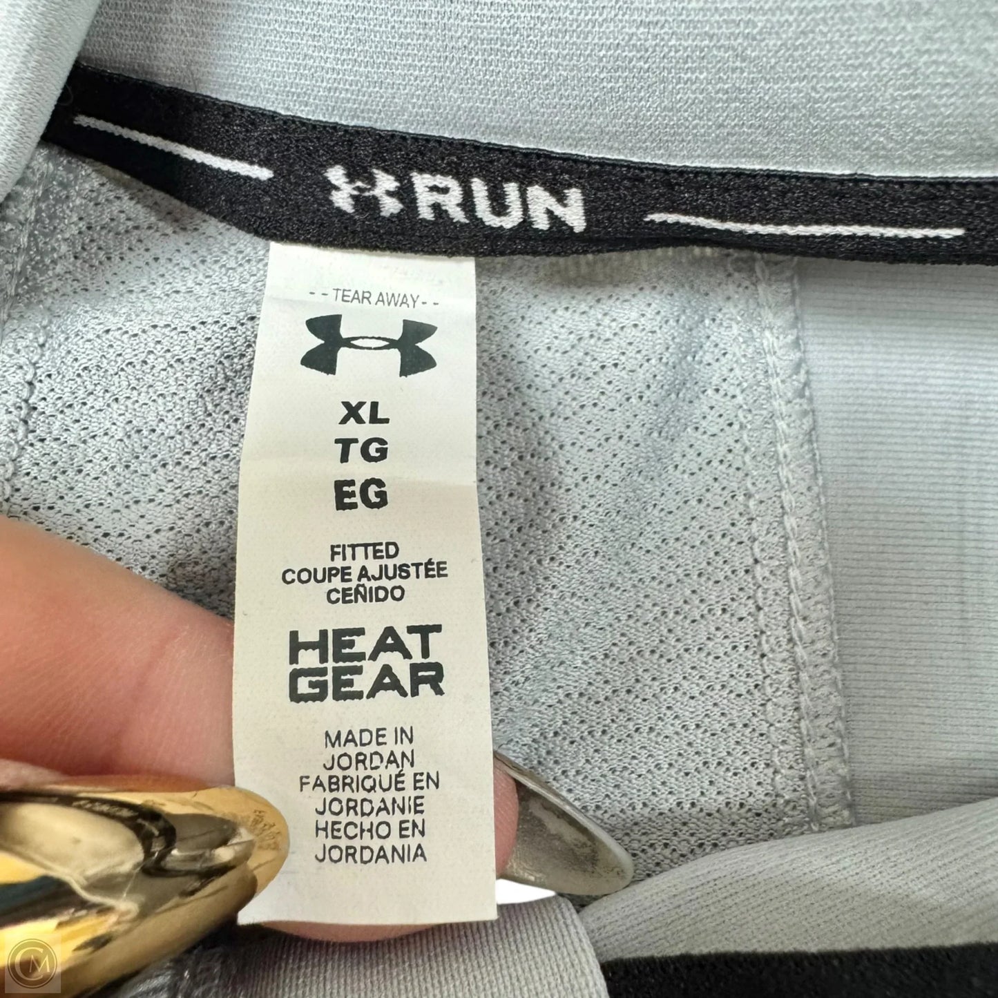 Athletic Top Long Sleeve Collar By Under Armour In Grey, Size: Xl