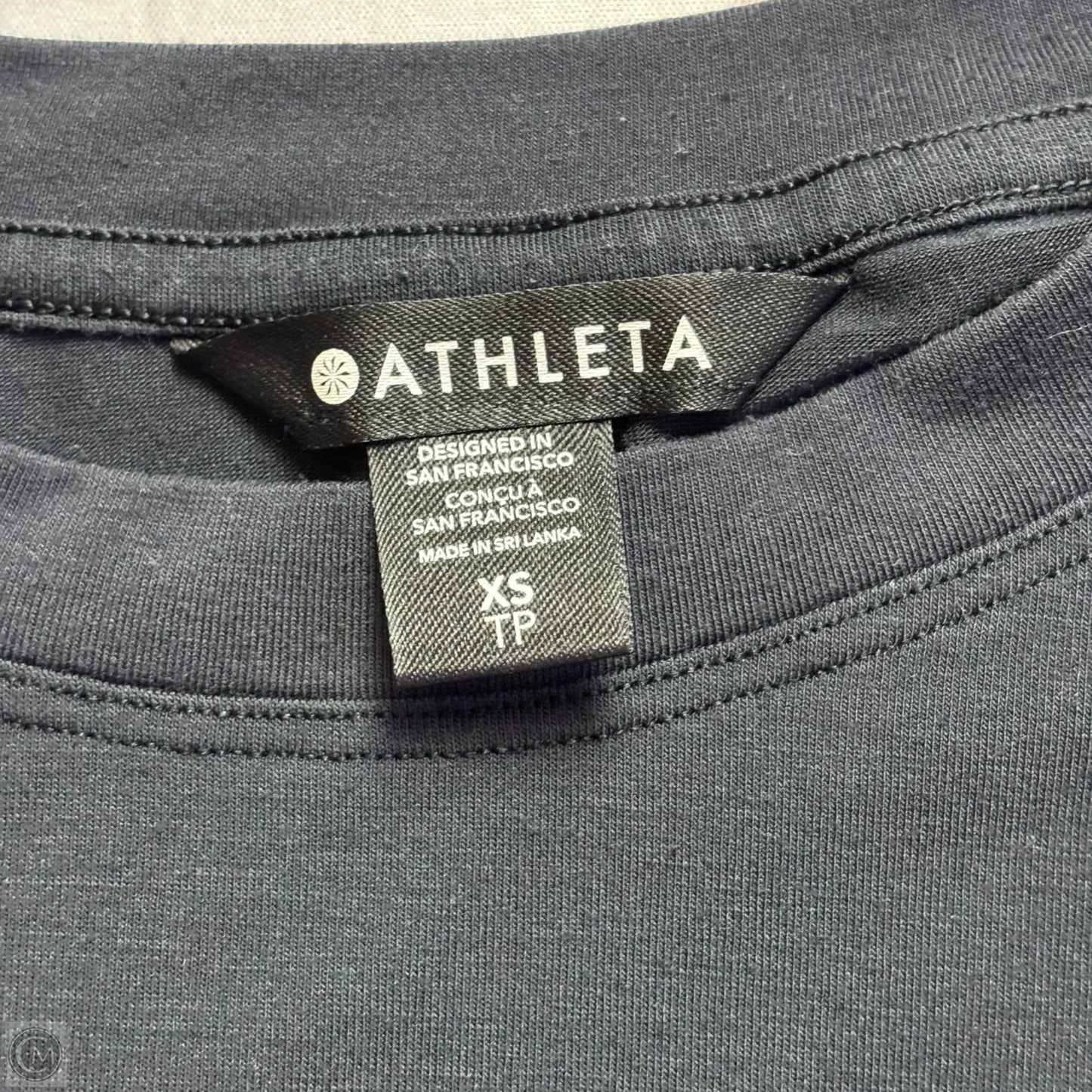 Athletic Top Short Sleeve By Athleta In Black, Size: Xs