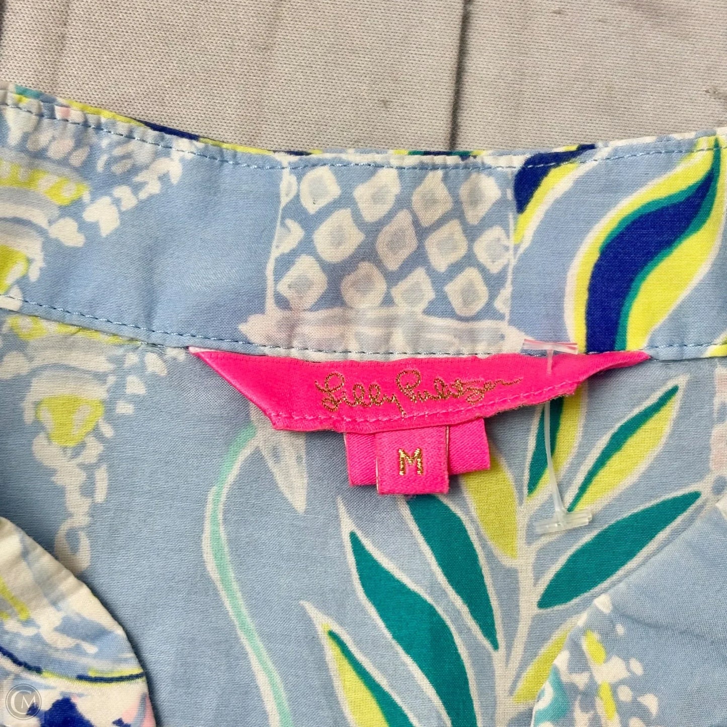 Top Long Sleeve Designer By Lilly Pulitzer In Tropical Print, Size: M