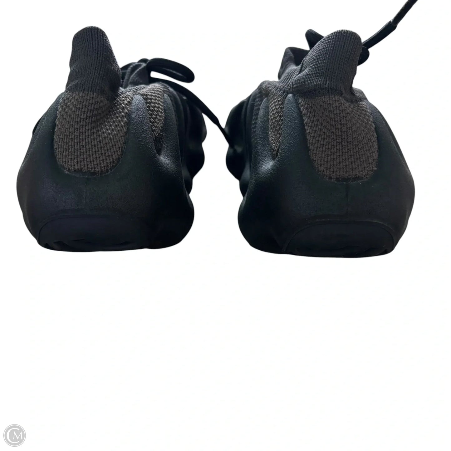 Shoes Luxury Designer By Yeezy In Black, Size: 7