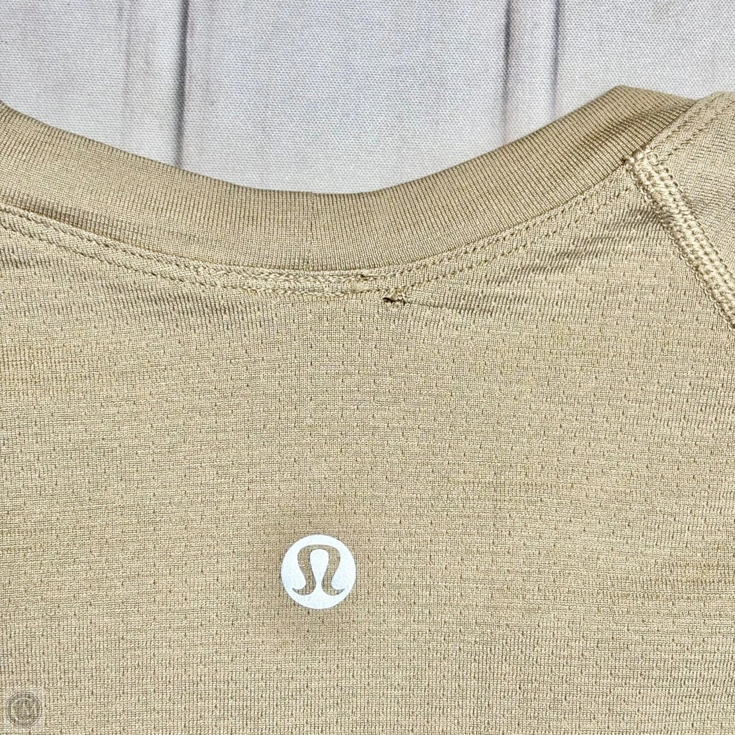 Athletic Top Long Sleeve Crewneck By Lululemon In Tan, Size: S
