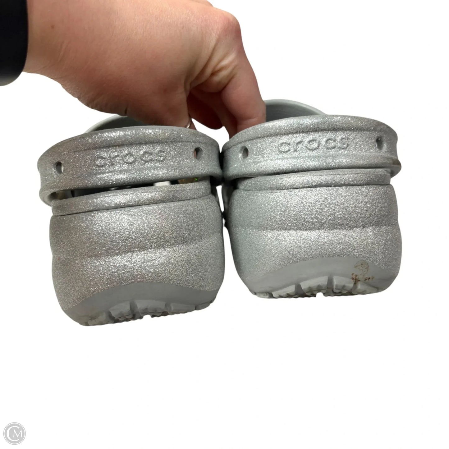 Shoes Flats By Crocs In Silver, Size: 8
