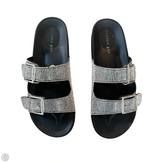 Sandals Flats By Madden Girl In Black & Silver, Size: 9