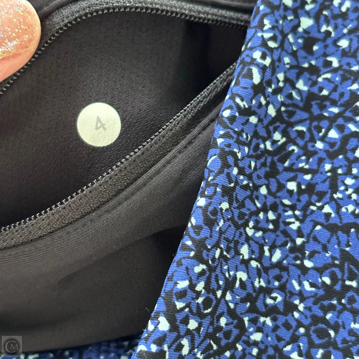 Athletic Leggings By Lululemon In Black & Blue, Size: S