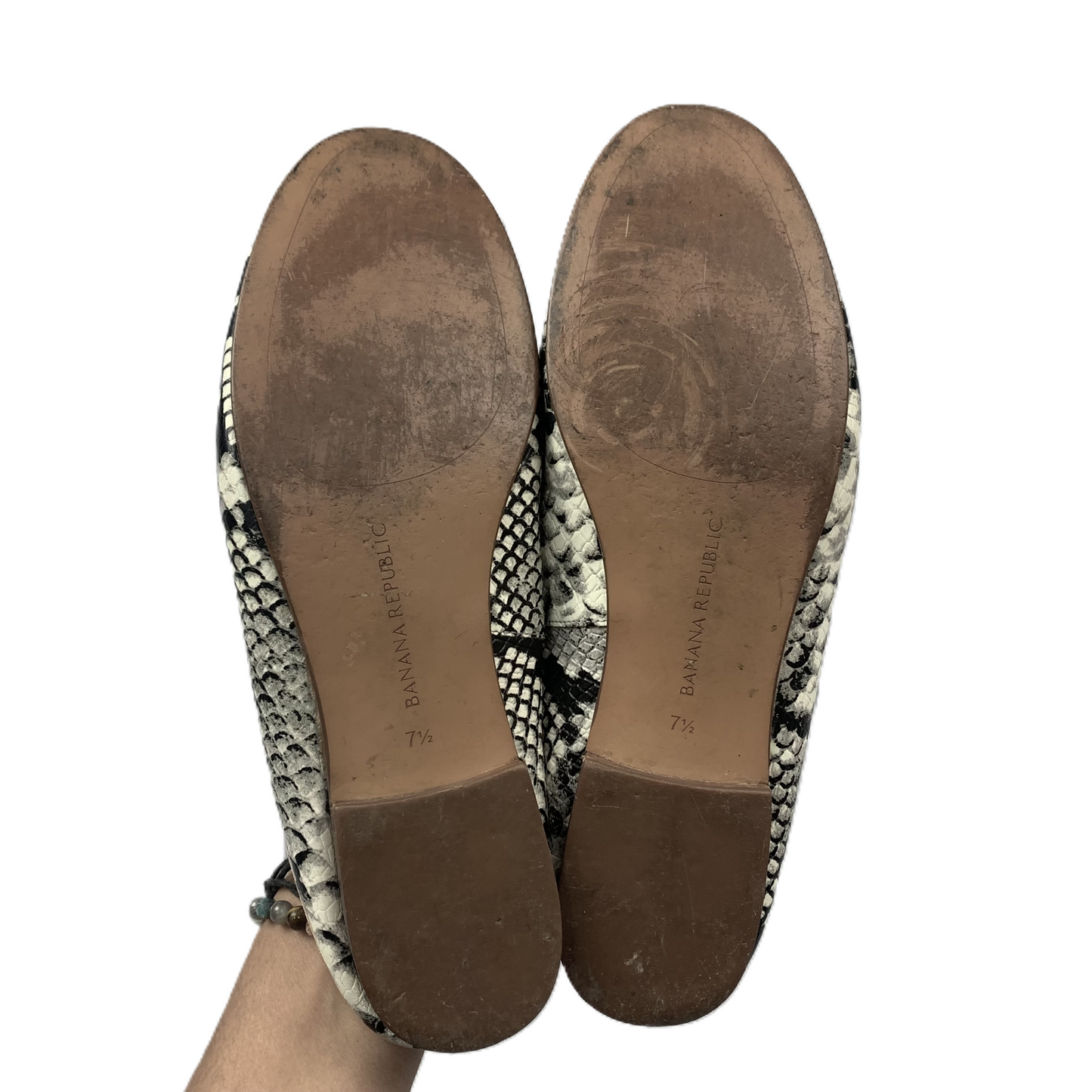 Shoes Flats By Banana Republic In Snakeskin Print, Size: 7.5