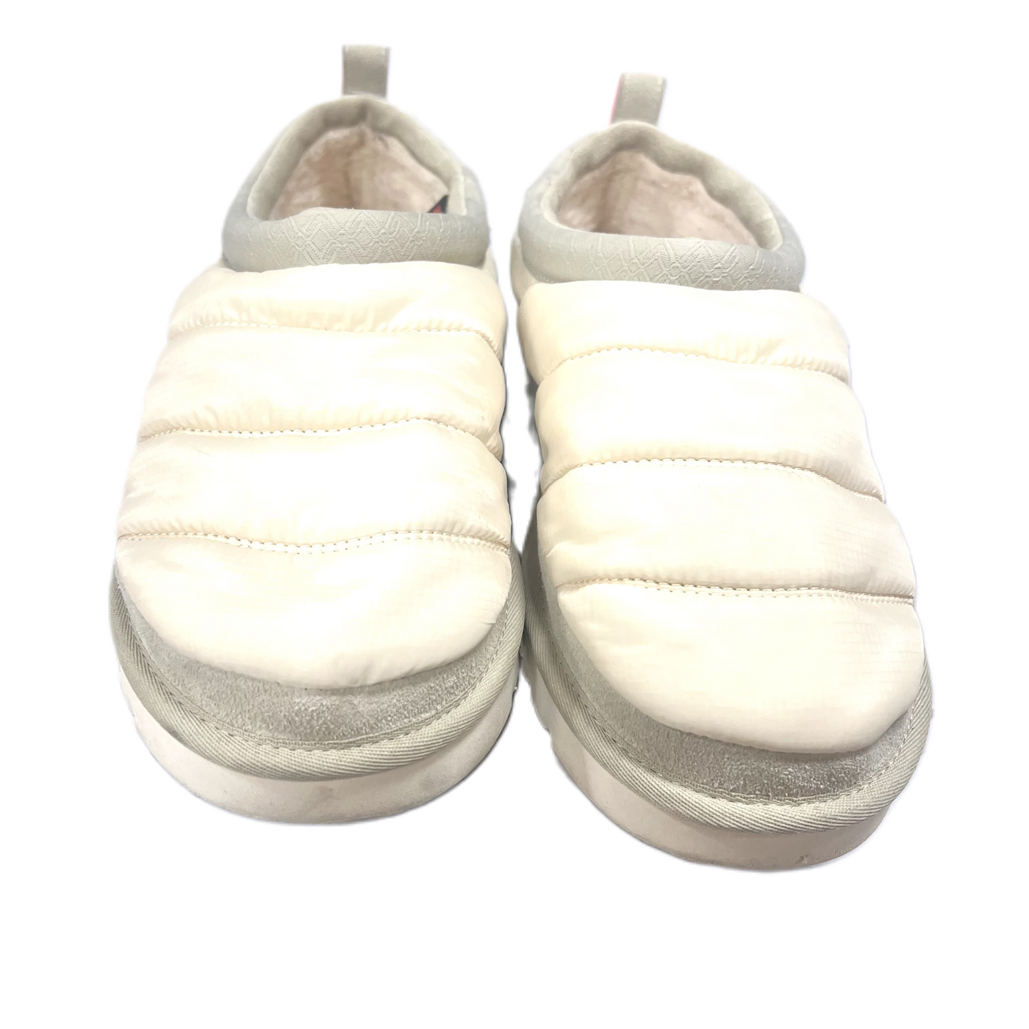 Slippers By Minnetonka In Cream, Size: 11.5