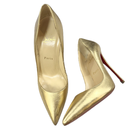 Shoes Luxury Designer By Christian Louboutin In Gold, Size: 6.5