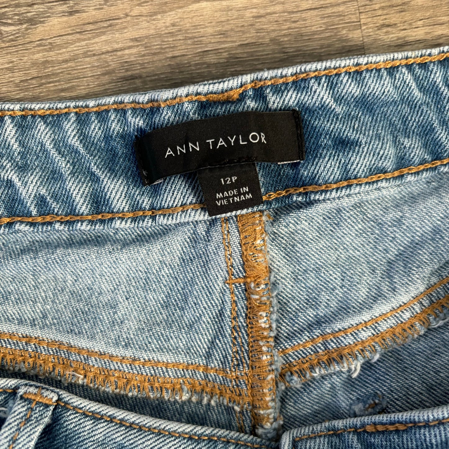 Jeans Flared By Ann Taylor In Blue Denim, Size: 12p