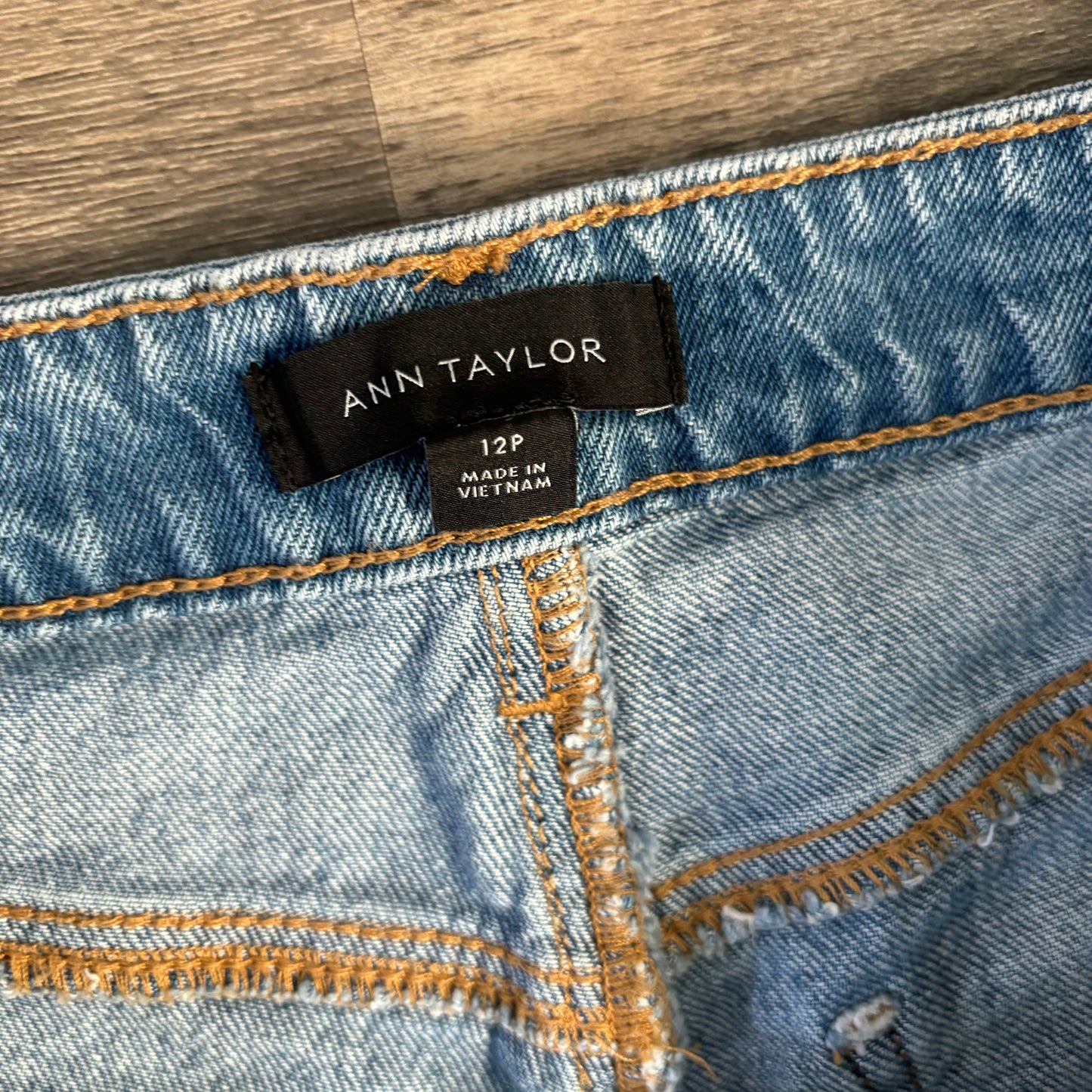 Jeans Flared By Ann Taylor In Blue Denim, Size: 12p