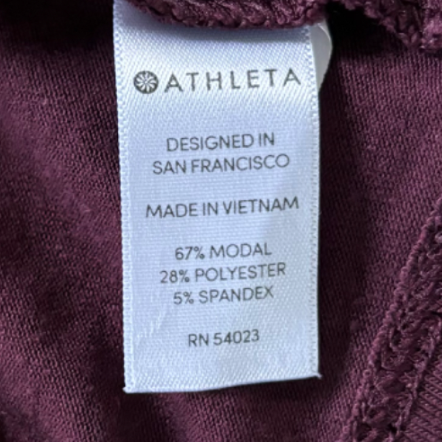 Top Long Sleeve By Athleta In Purple, Size: M